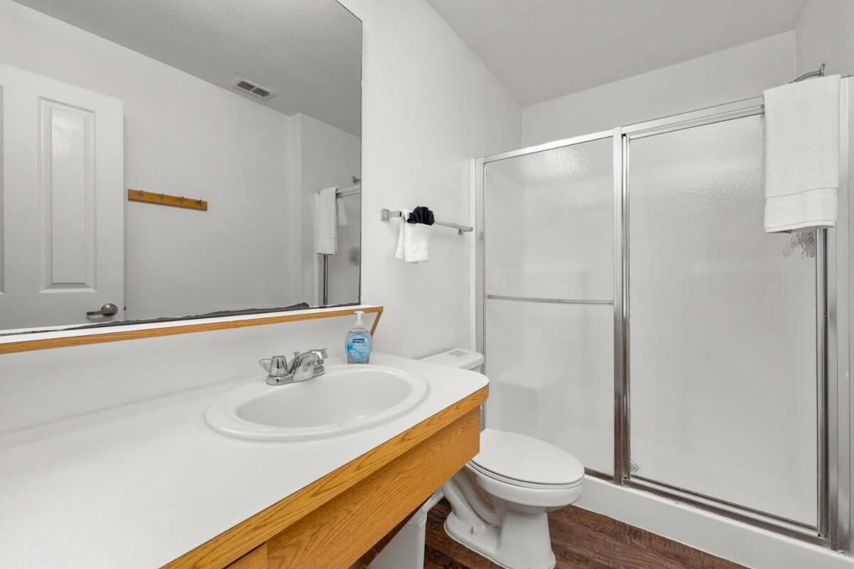 Budget Friendly Sleeps 8 Discounts Available Тампа Экстерьер фото