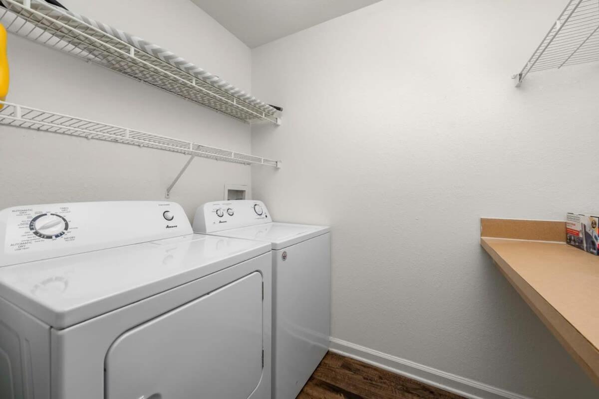 Budget Friendly Sleeps 8 Discounts Available Тампа Экстерьер фото